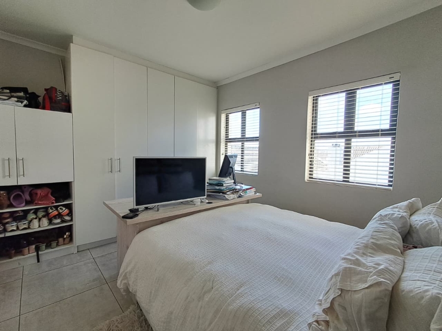 To Let 2 Bedroom Property for Rent in Stonewood Security Estate Western Cape